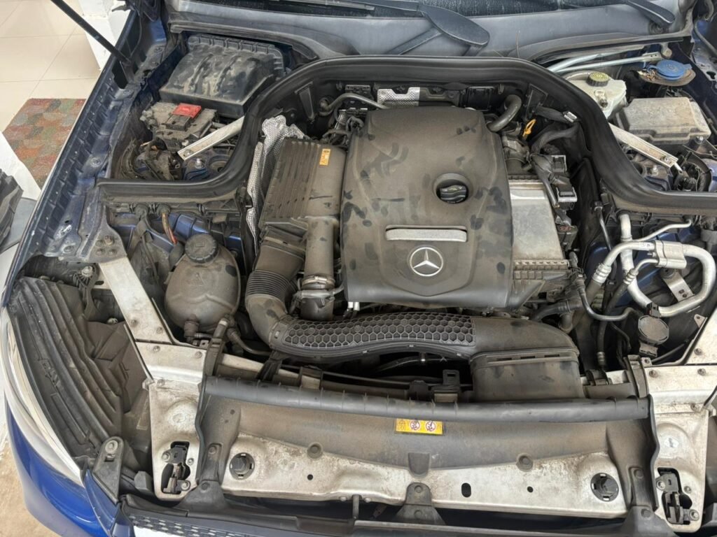 Revision del motor de un Mercedes Benz en Ryan Motor Solutions